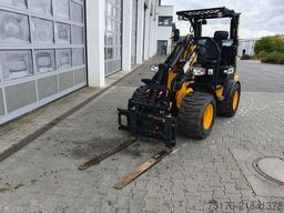 JCB 403 Klappdach / Schaufel + Gabel / nur 152h!