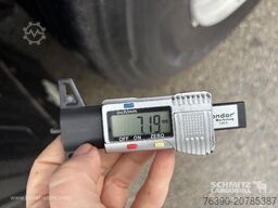 Schmitz Cargobull Semitrailer Reefer Standard divu klāju