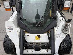 Bobcat S570 skidsteer