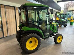 John Deere 2038R