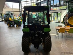 John Deere 2038R