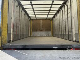 Scania P230 LB 4x2 Plane/HB / Swiss-Vehicle