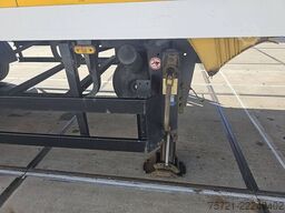 SCHMITZ SKO 24 CARRIER TAILLIFT