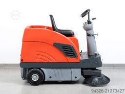 Hako Jonas 900 V BENZIN - 637h