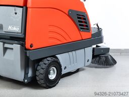 Hako Jonas 900 V BENZIN - 637h