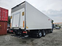 Volvo FM330 Multizone Lenk u. Kühlkoffer