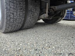 Volvo FM330 Multizone Lenk u. Kühlkoffer