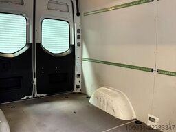 MERCEDES-BENZ Sprinter 316 Kasten L2H2 AC R-CAM STHZ AHK 3,5T