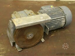 SEW-EURODRIVE SF32 DT80K4