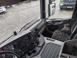 SCANIA P360