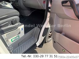 MERCEDES-BENZ Sprinter 516 CDI RTW Fahrtec incl Trage + Sessel