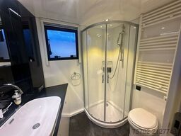 Mercedes-Benz Antos 1835 5-6 Pferde Wohnung Popout