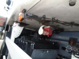 DAF CF 290 + CARRIER + LOADLIFT