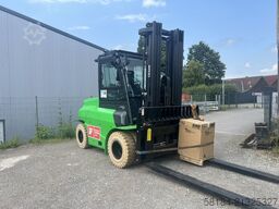 Cesab B 880 H II  LC: 900