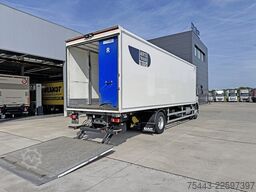 DAF LF 320 FA 4x2 OCC363 19t. – koel/vries – Multi ...