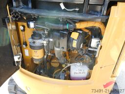 Caterpillar 301.8D mit POWERTILT