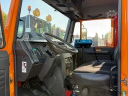 MERCEDES-BENZ Unimog U90