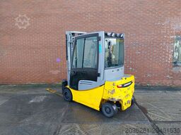 Jungheinrich EFG 320