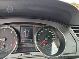 VW Passat Variant Basis DSG
