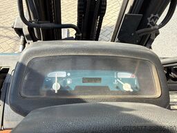 TOYOTA 02-7FD25 Triplo 430 Freelift / Vorkversteller Diesel 1999