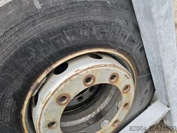 HANKOOK 305/70 R 19.5