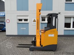 Jungheinrich ETV 110 - Triplex - alle Räder neu