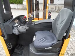 Jungheinrich ETV 110 - Triplex - alle Räder neu