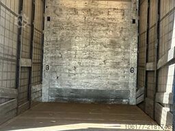 Schmitz Cargobull SGF-02