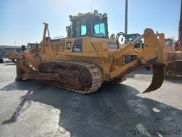 Komatsu D155A-6R (4 pcs available in Abu Dhabi)
