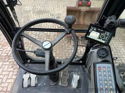 LIEBHERR A914 Compact / 2017 BJ / 9.979 H / OilQuick