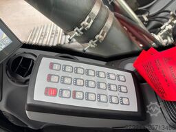 Liebherr R 930 LC (New/Unused)