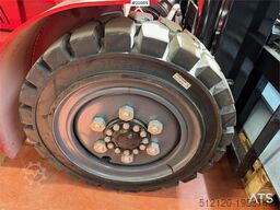 CPD- 35 Counterbalance Truck