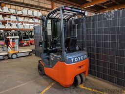 Toyota 8FBE15T // Triplex // Elektro // Aufgearbeitet