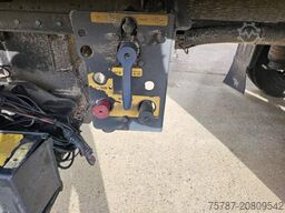 SCHMITZ CARGOBULL Tiefkühler City, 2. Achse drehbar, Carrier 1550