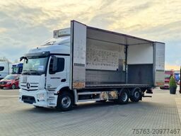 Mercedes-Benz Actros 2646 6x2 - Isolated box with sidedoors -...