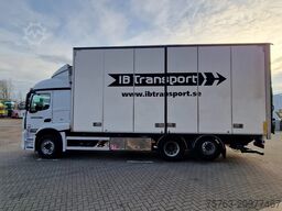 Mercedes-Benz Actros 2646 6x2 - Isolated box with sidedoors -...