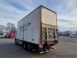 Mercedes-Benz Actros 2646 6x2 - Isolated box with sidedoors -...