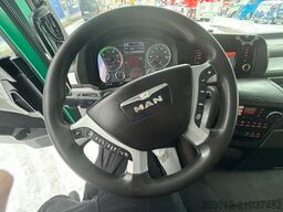 MAN TGX 26.440 Abrollkipper HYVA 20.60.S