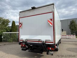MERCEDES-BENZ Atego 818 L Kühlkoffer+LBW/Klima/ThermoKing/EU6D