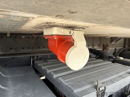 MERCEDES-BENZ Atego 818 L Kühlkoffer+LBW/Klima/ThermoKing/EU6D