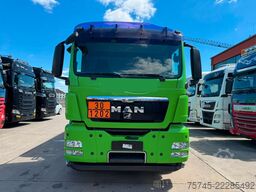 MAN TGS 26.400 * LENK/LIFTACHSE * ESTERER*UNTEN BEFÜ