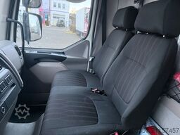 DAF LF 210 FA Möbelkoffer