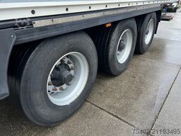 Krone SD / Closed Box / Dhollandia / 1x Lift Axle