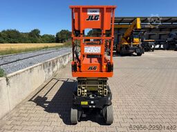 JLG ES2632