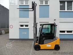 Jungheinrich EFG 320 - Kabine mit Heizung - Freihub
