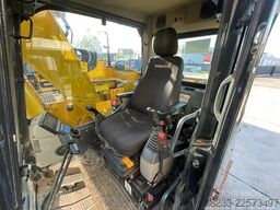 Komatsu PC138US-11