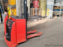 Linde L14 2.9m/ initial/ free lift
