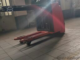 Linde L14 2.9m/ initial/ free lift