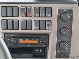 Volvo FL 250 4x2 - Box - Loadlift - A/C - Camera - Eu...