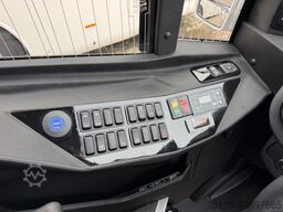 MERCEDES-BENZ Sprinter 519 CDI 31 Sitzplätze VIP Kofferraum